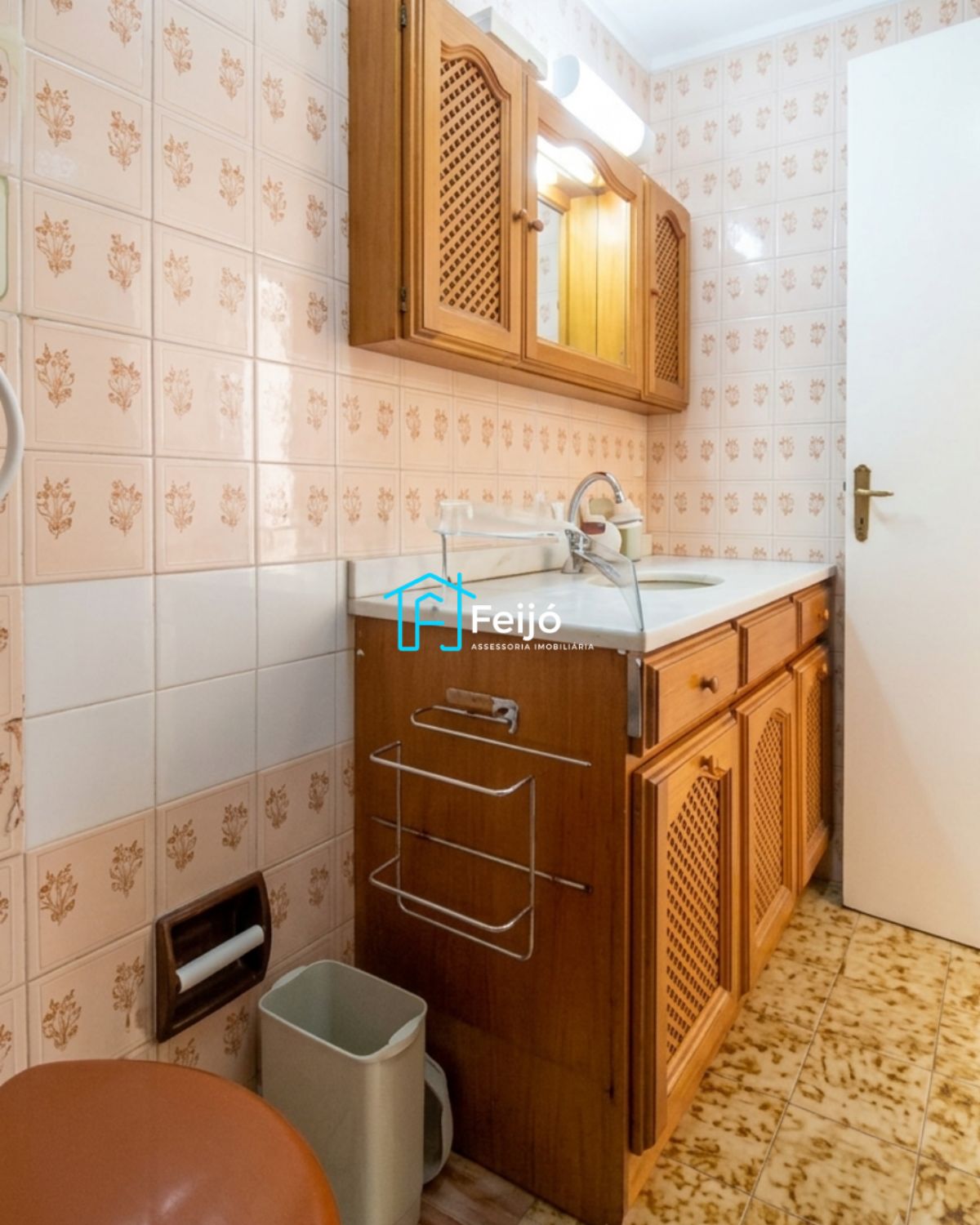 Apartamento 2 dormitórios no Bairro Cristal próximo ao Barra Shopping Sul