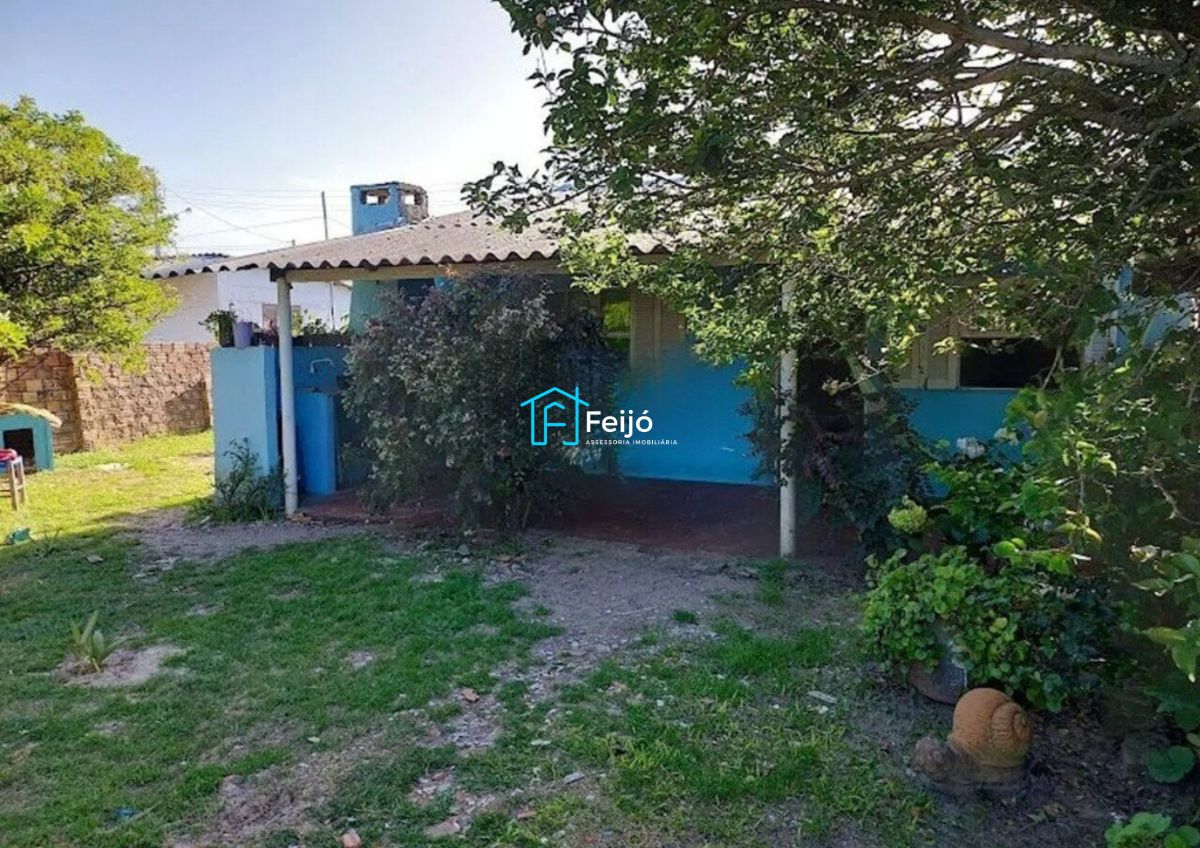 Casa 3 dormitórios no Balneário Pinhal