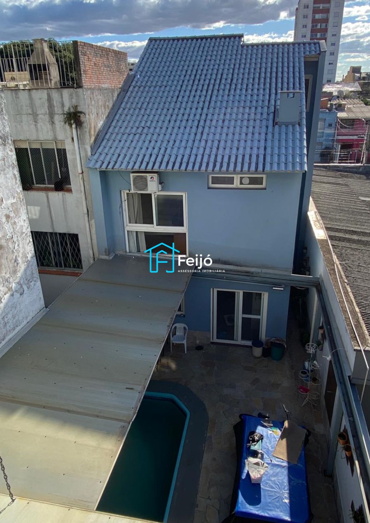 Casa 5 dormitórios com 2 suítes, com piscina, churrasqueira no bairro Partenon/Jardim Botânico