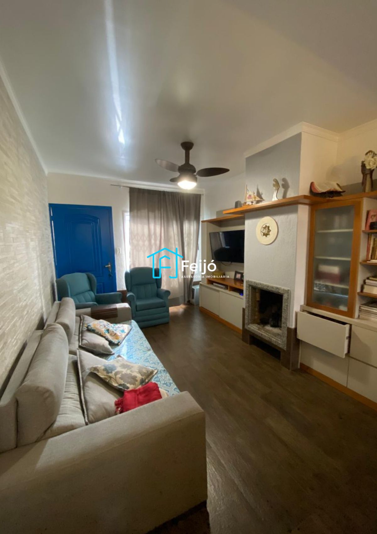 Casa 5 dormitórios com 2 suítes, com piscina, churrasqueira no bairro Partenon/Jardim Botânico