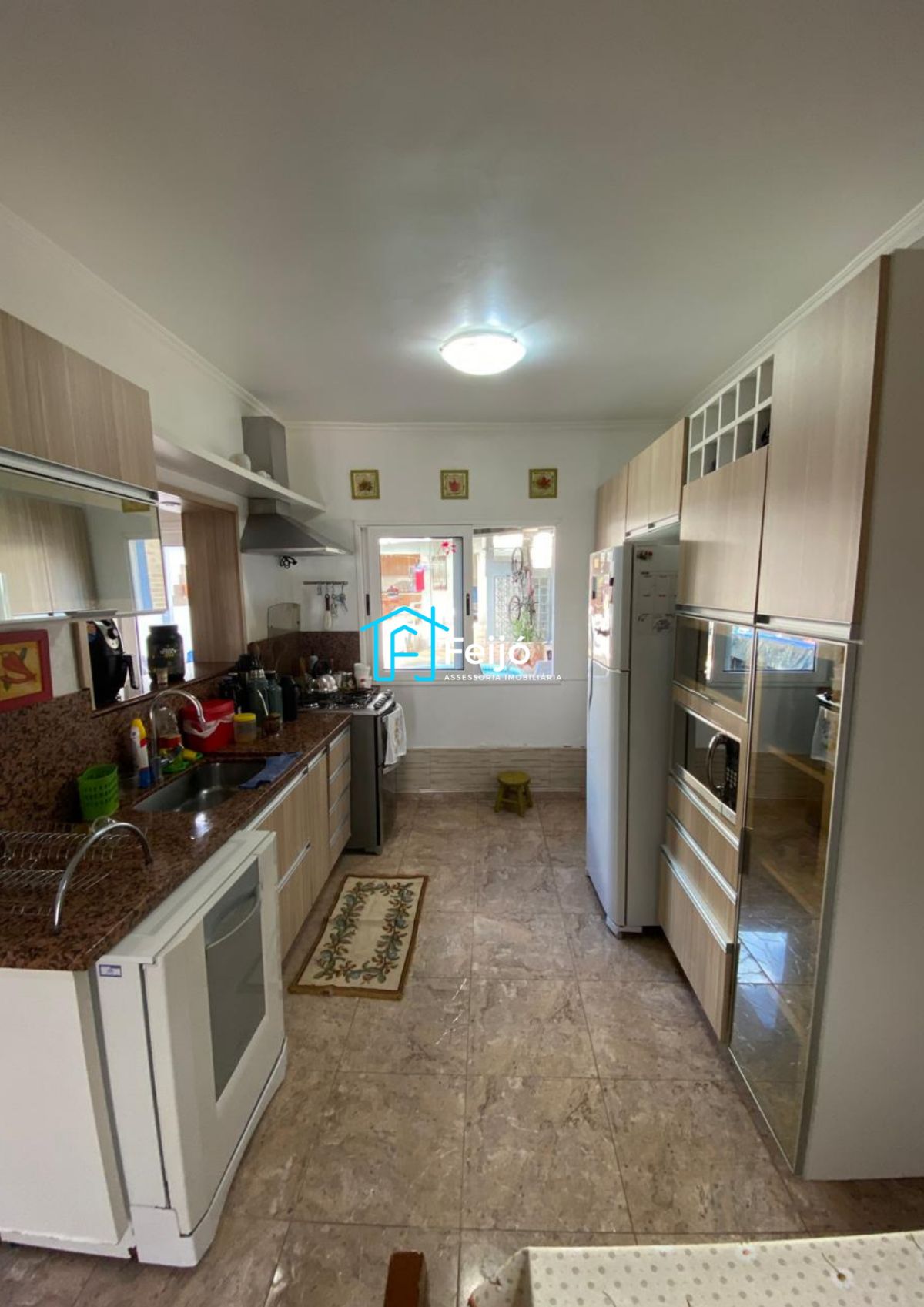 Casa 5 dormitórios com 2 suítes, com piscina, churrasqueira no bairro Partenon/Jardim Botânico