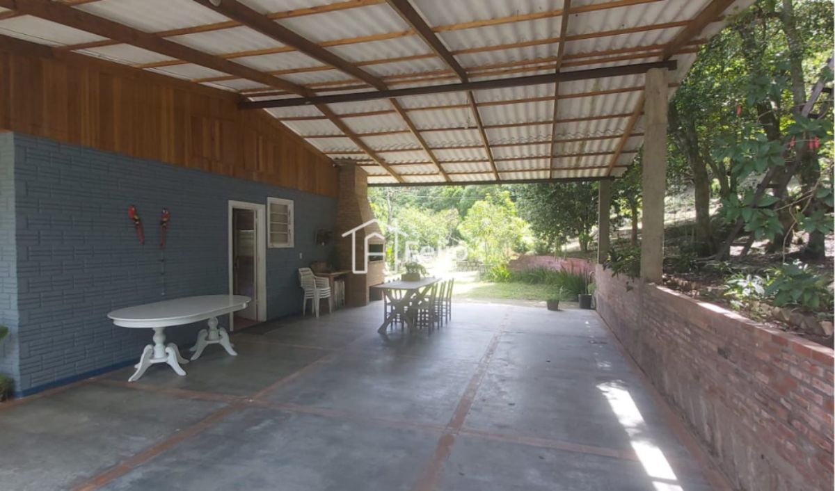 Lindo Sítio com Casa de 2 dormitórios e suíte - Zona Sul - Bairro Lageado.