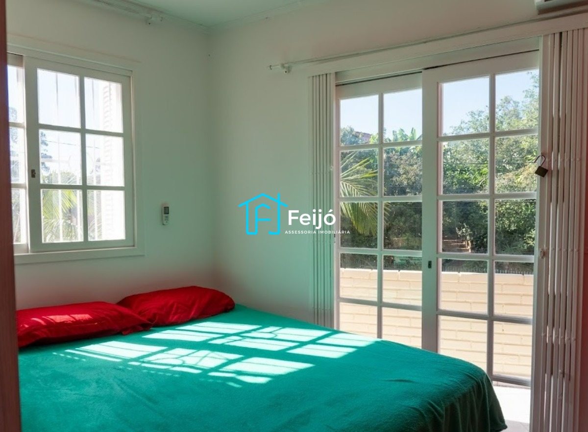 Casa 3 dormitórios no Bairro Teresópolis