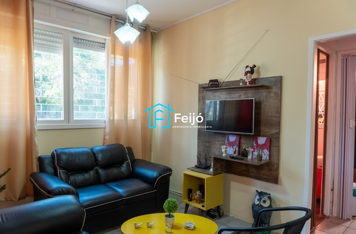 Casa 3 dormitórios no Bairro Teresópolis