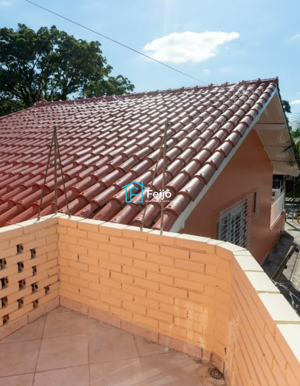 Casa 3 dormitórios no Bairro Teresópolis