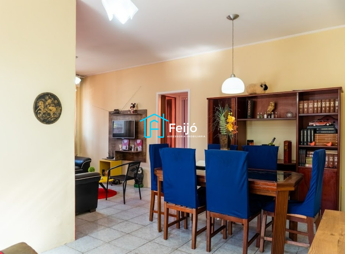Casa 3 dormitórios no Bairro Teresópolis