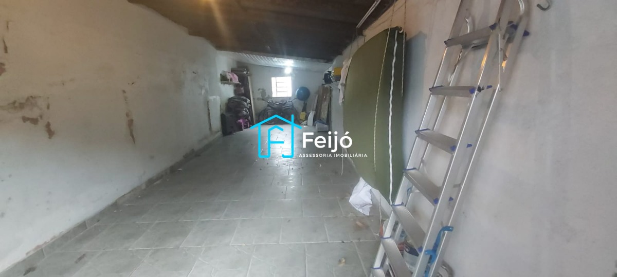 Casa 3 dormitórios próximo ao Barra Shopping - Bairro Cristal
