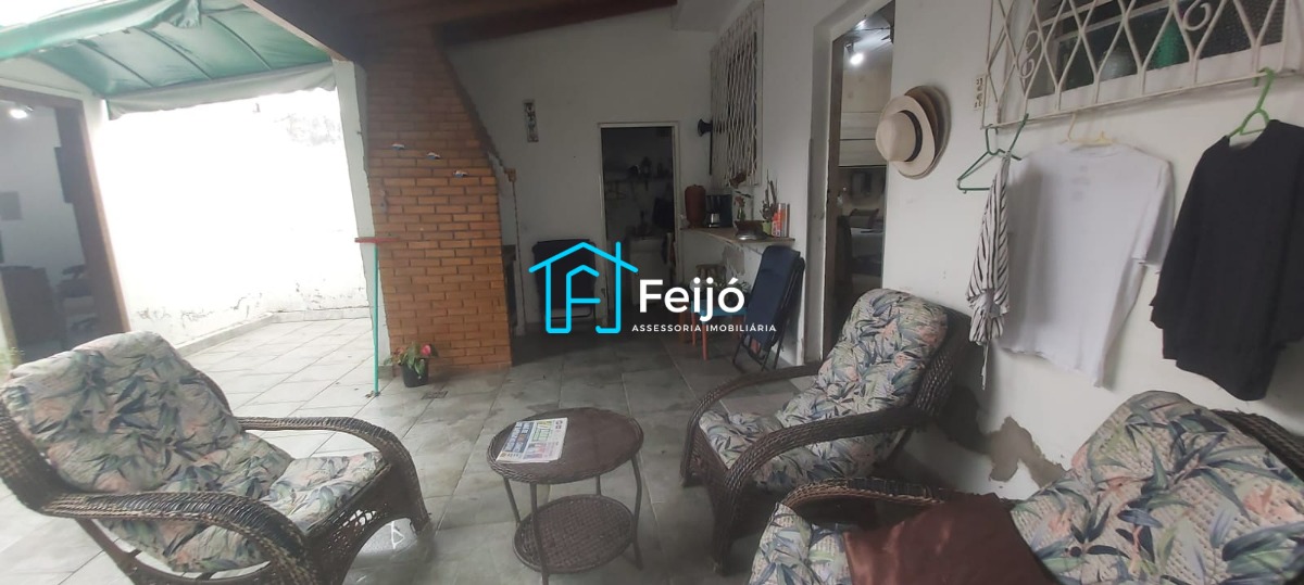 Casa 3 dormitórios próximo ao Barra Shopping - Bairro Cristal