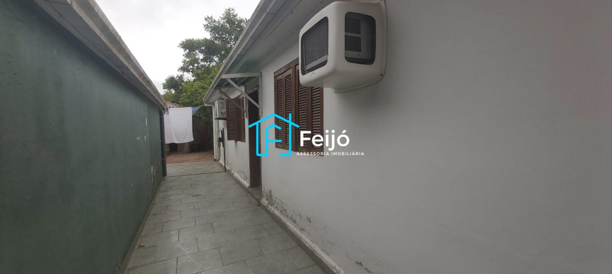 Casa 3 dormitórios próximo ao Barra Shopping - Bairro Cristal