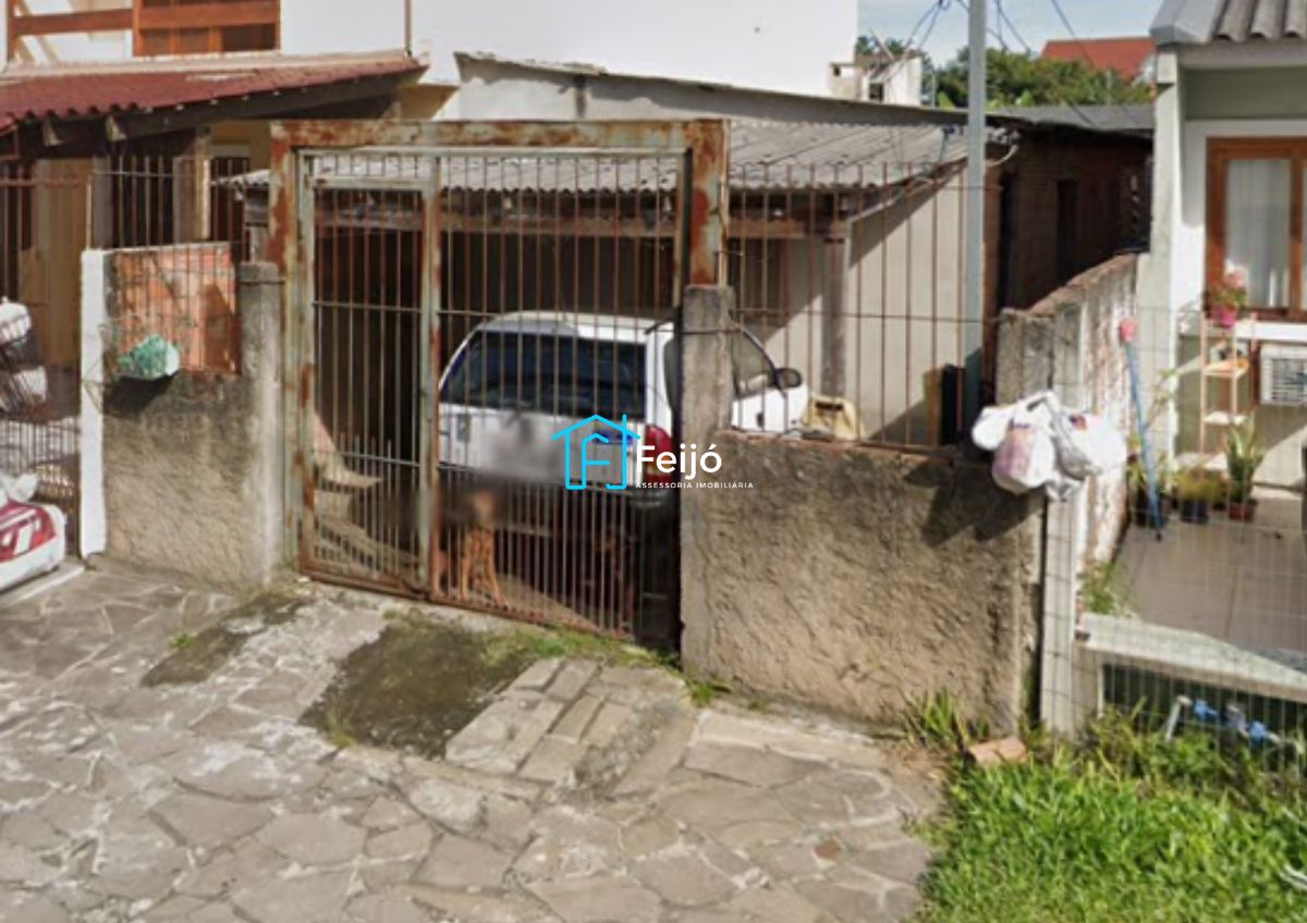 Casa 3 dormitórios no bairro Hípica